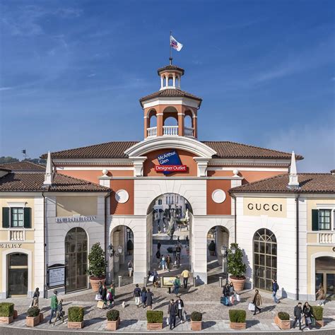 Gucci outlet serravalle scrivia al